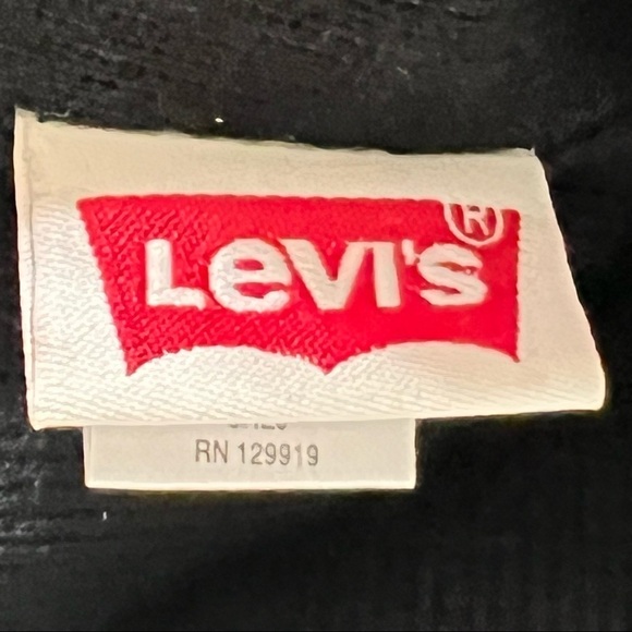 Levi’s Black Knit Beanie Winter Hat - Picture 6 of 6